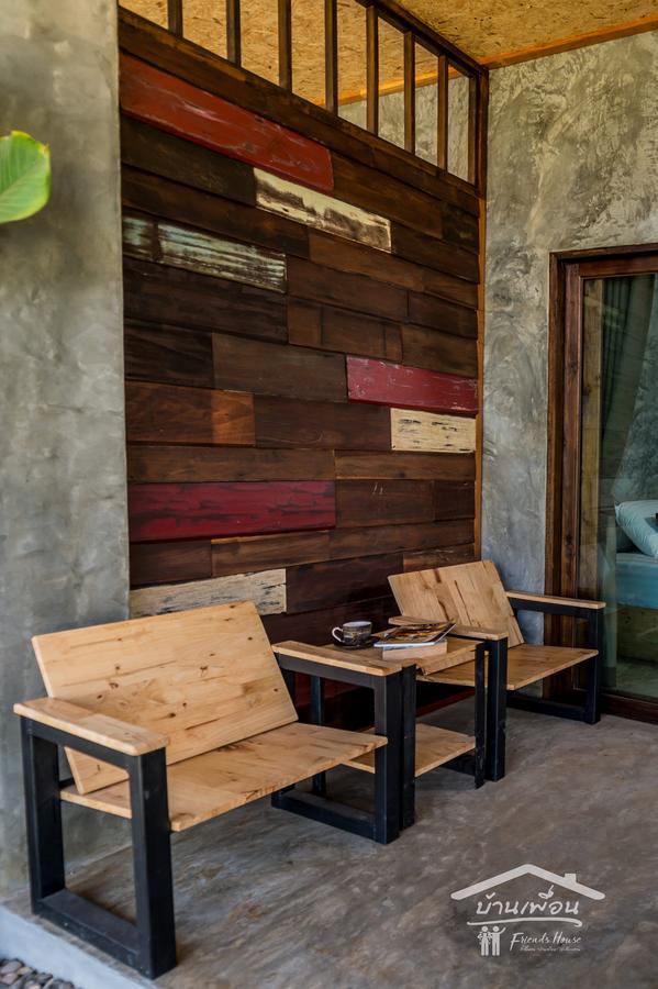 Friends House Hotel Chiang Khan Exterior photo