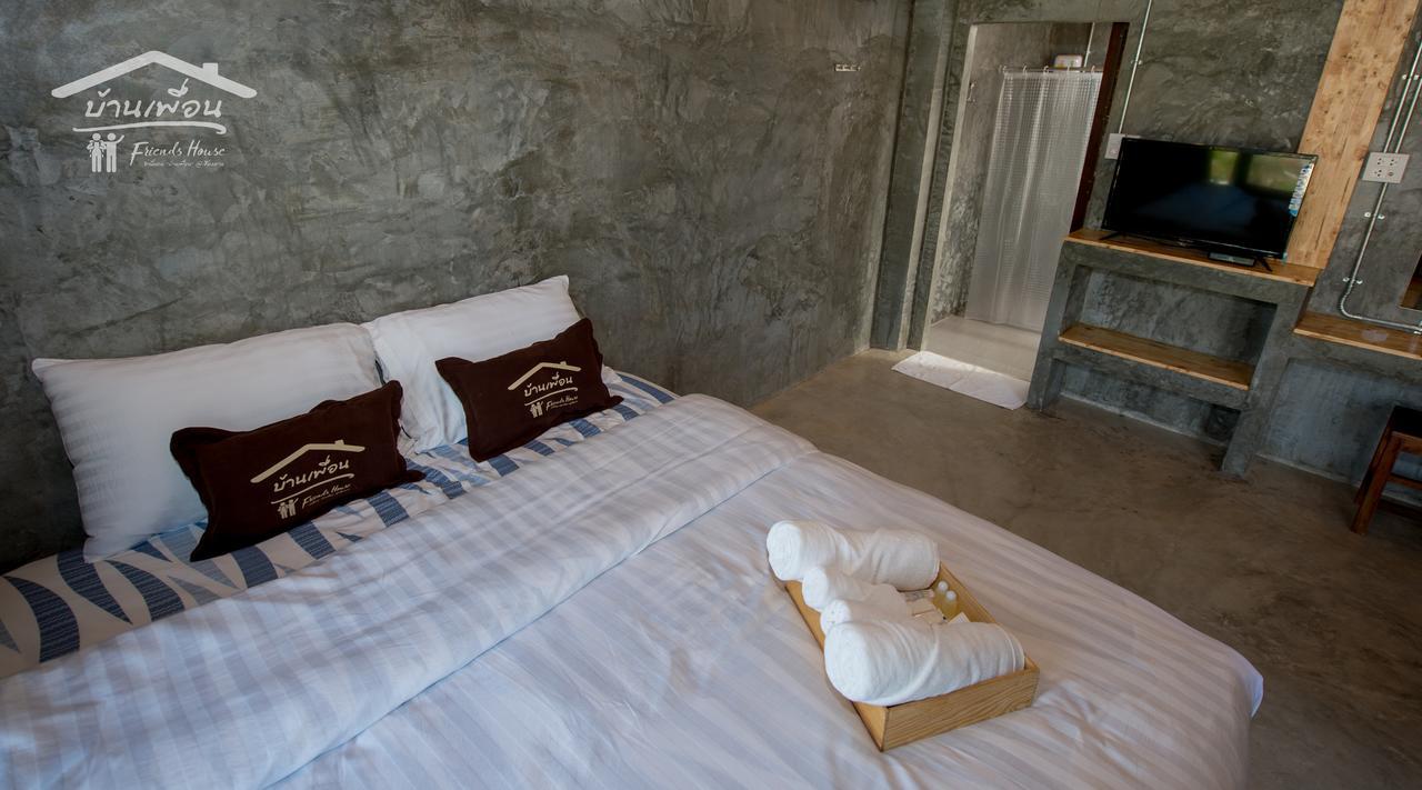 Friends House Hotel Chiang Khan Exterior photo