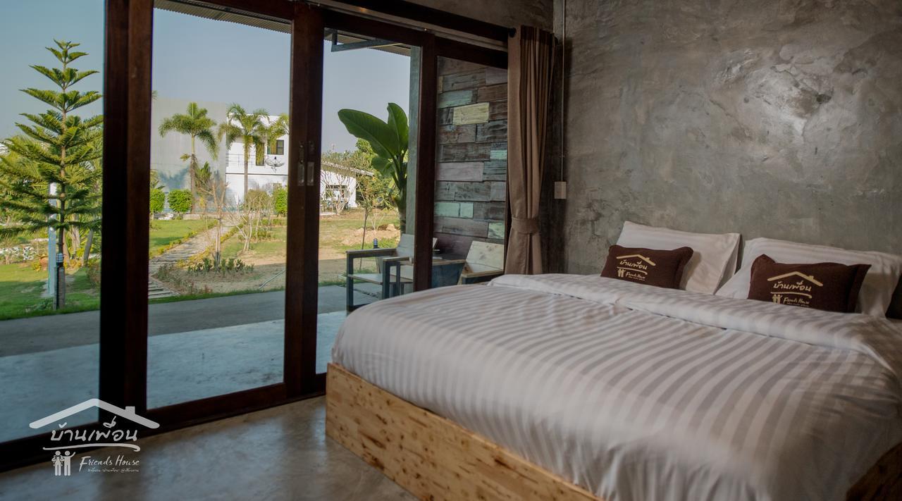 Friends House Hotel Chiang Khan Exterior photo