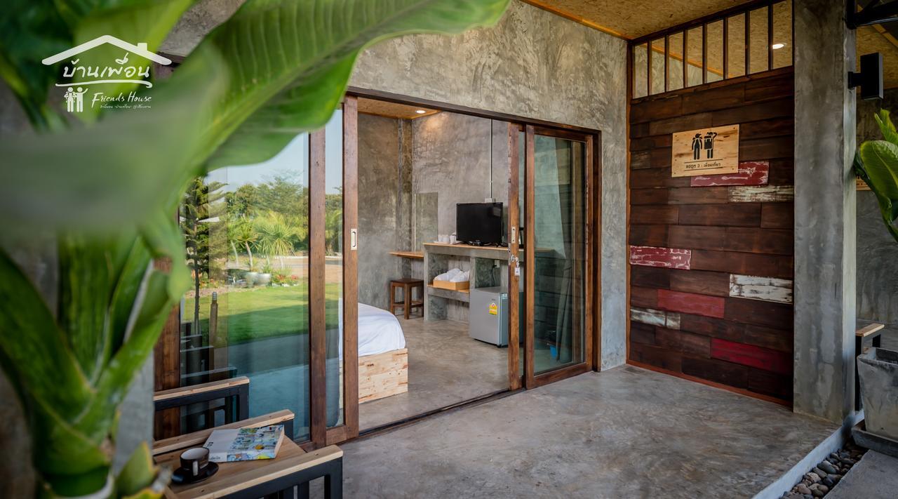 Friends House Hotel Chiang Khan Exterior photo